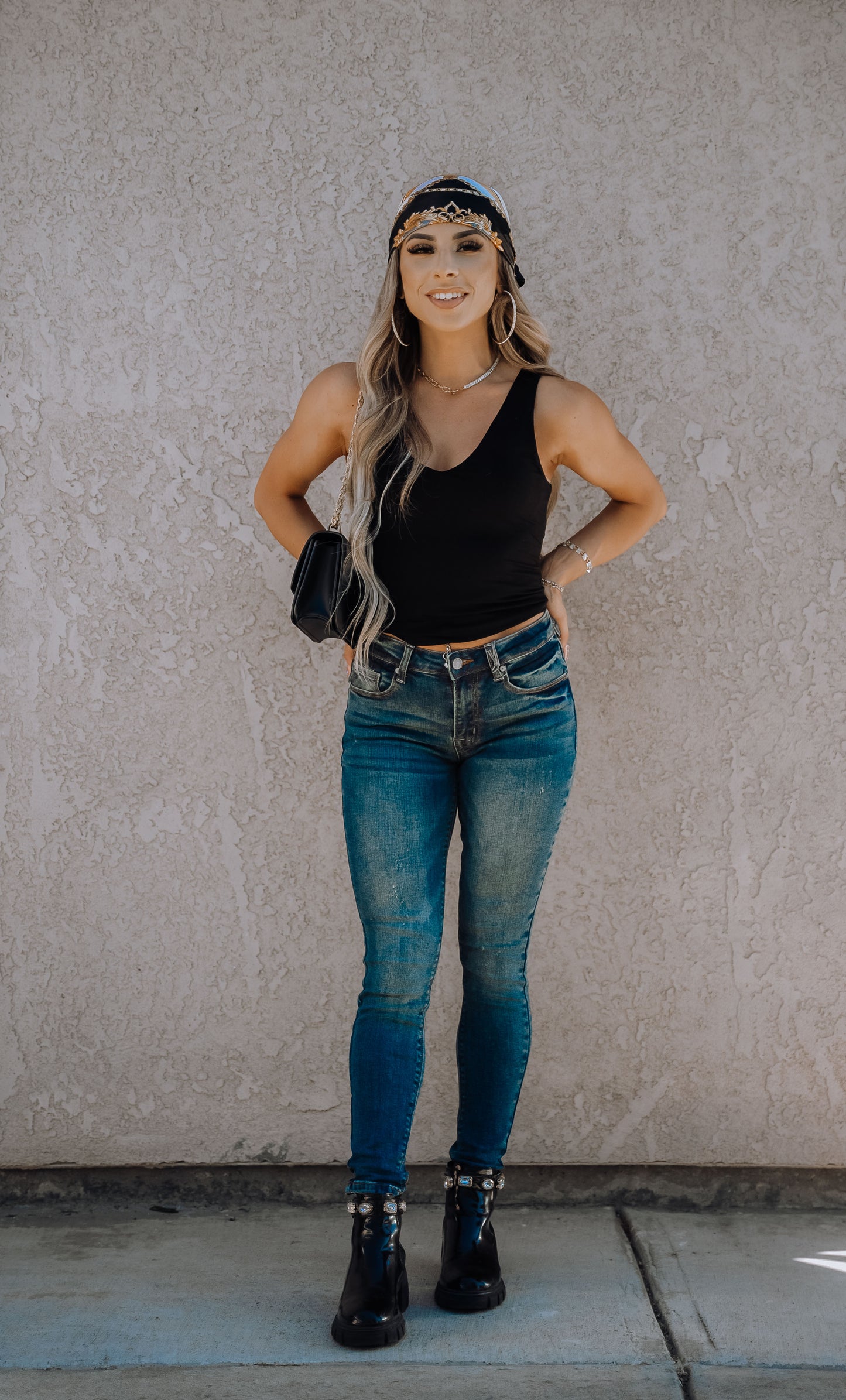 Basic Mid Rise Crop Skinny Jeans