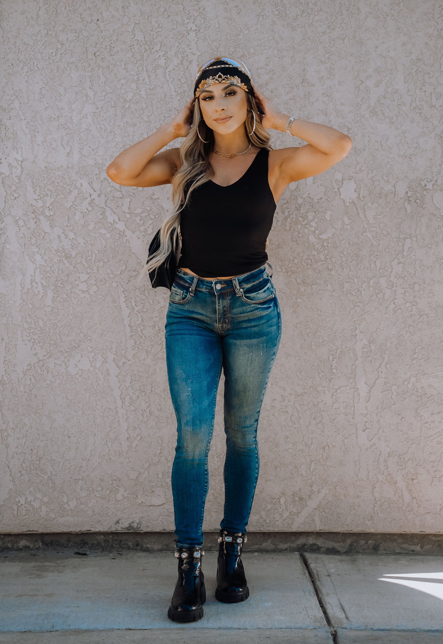 Basic Mid Rise Crop Skinny Jeans